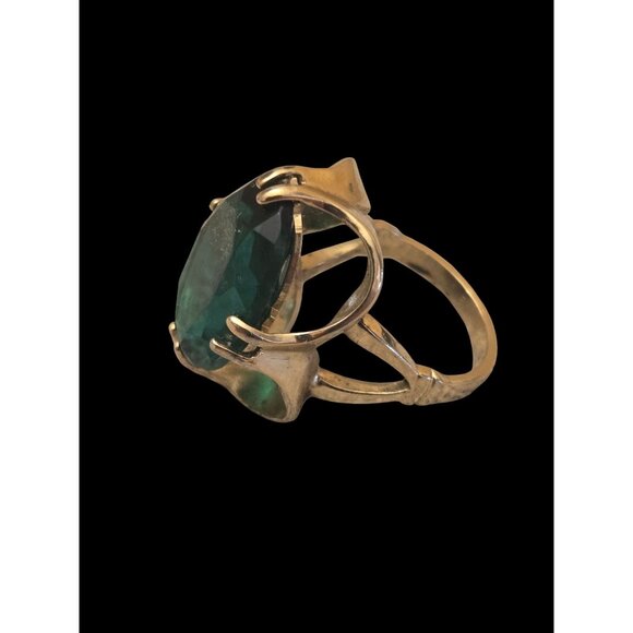 Vintage 18K Gold Electroplated Ring  Large Emerald Cut Green Glass Statement - Picture 4 of 11